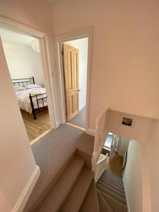 Beautiful 2 Bed End Terrace Victorian Town House Lägenhet Redruth Exteriör bild