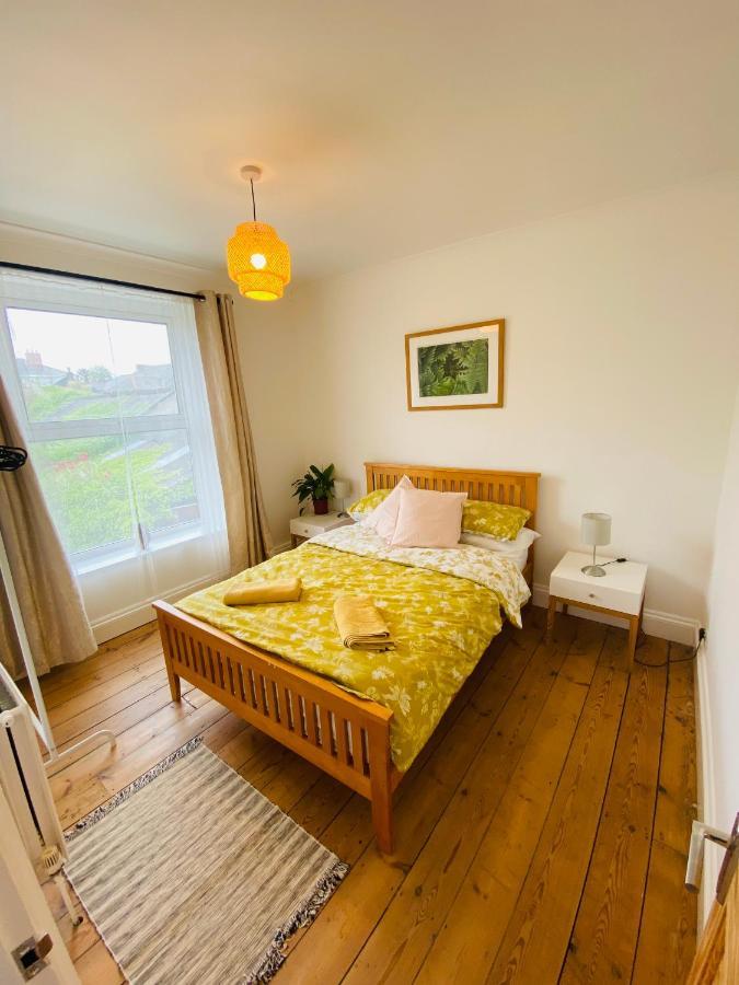 Beautiful 2 Bed End Terrace Victorian Town House Lägenhet Redruth Exteriör bild